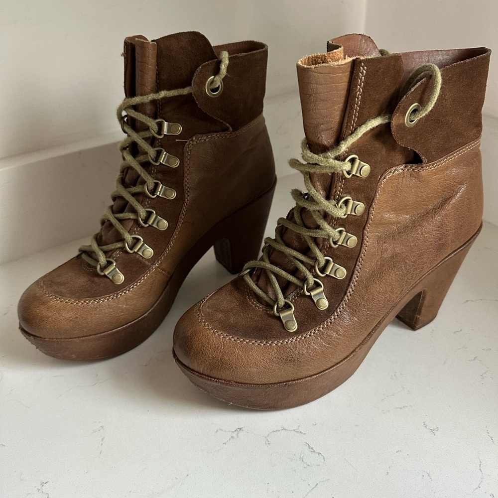 Kork-Ease Militaire Maya platform Booties brown sz 8.5